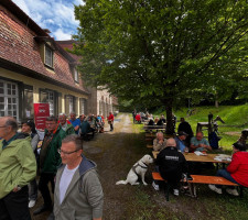 Zur Mittagszeit war es voll am Markgrafenbau!
